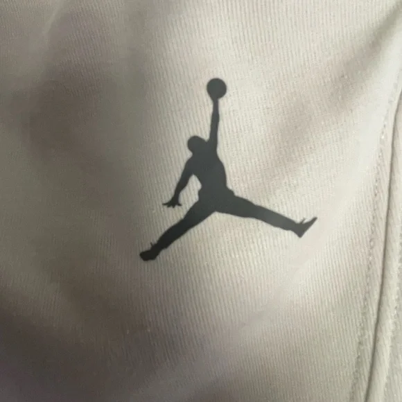 Jordan Brand Men's Beige Jogger Pants - Picture 5 of 11